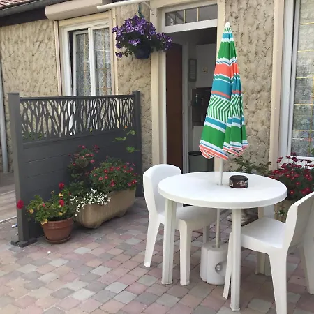 Au Bon * Arromanches-les-Bains